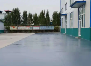 福州彩色路面喷涂翻新的材料对冬季